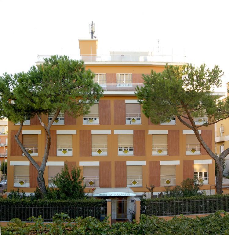 La Casa Di Nazareth Hotel Rome Bagian luar foto